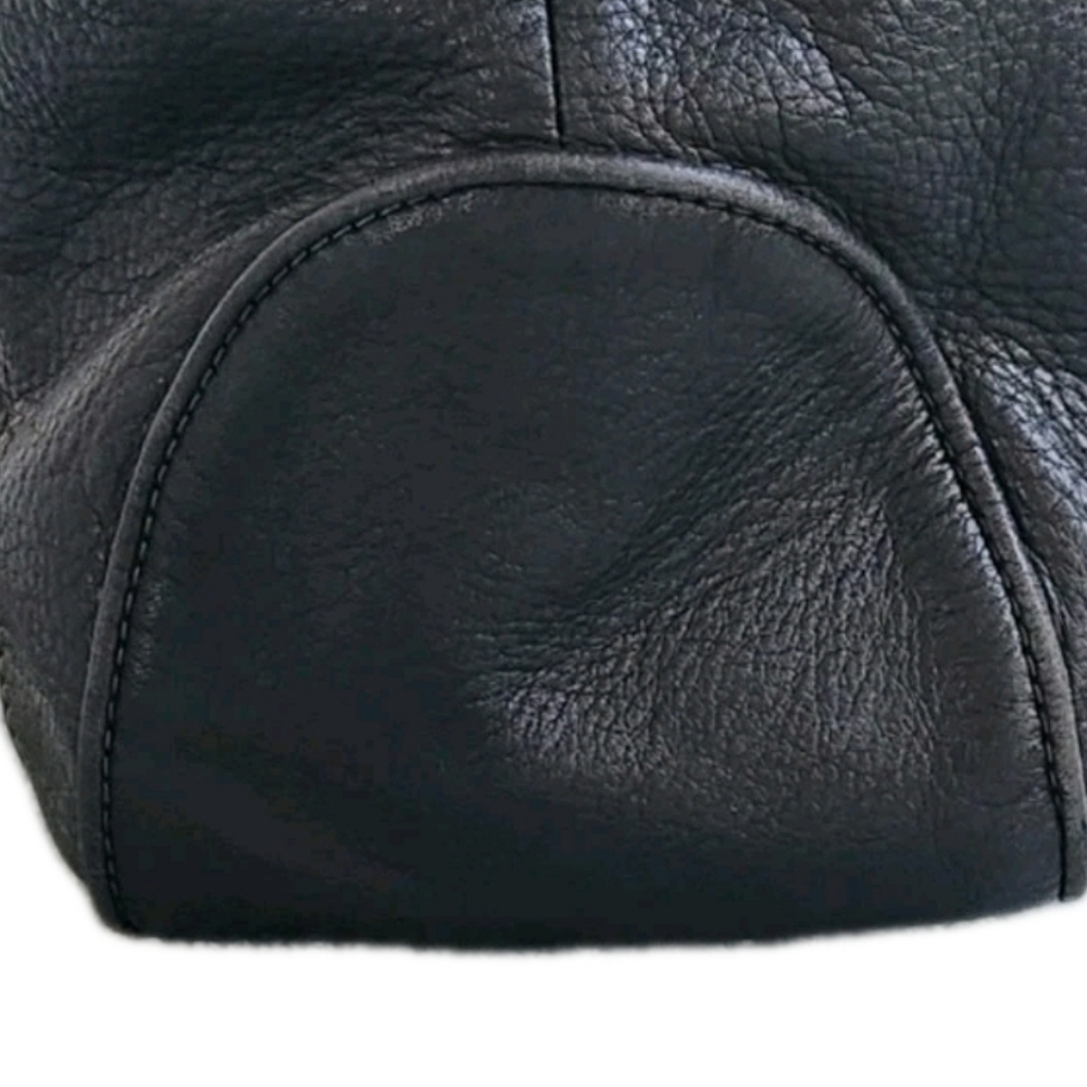 🖤 Vintage Juicy Couture Leather Satchel – Y2K Boutique Edition - Picture 13 of 15